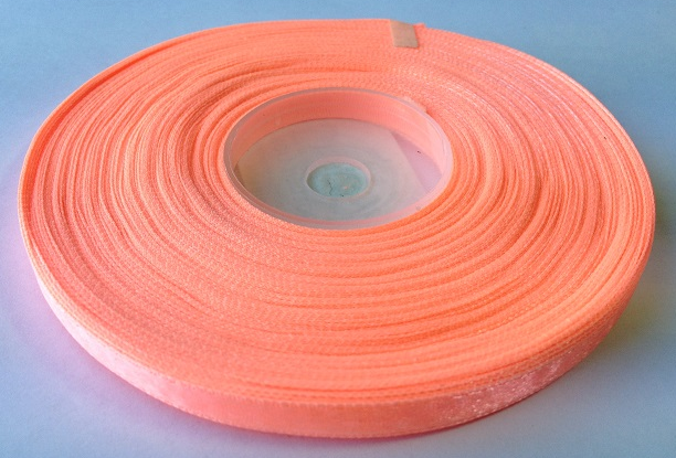 Тесьма вешалочная, ширина 0,6 см, цвет - ярко-розовый