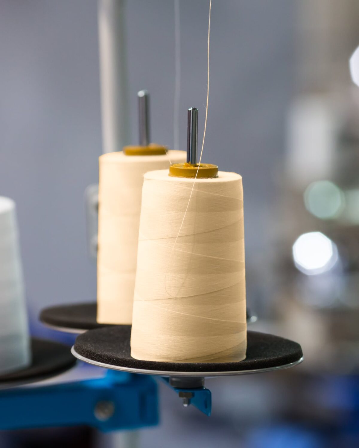 Нитки швейные 50/2 полиэстер бирюзовые (Копировать)